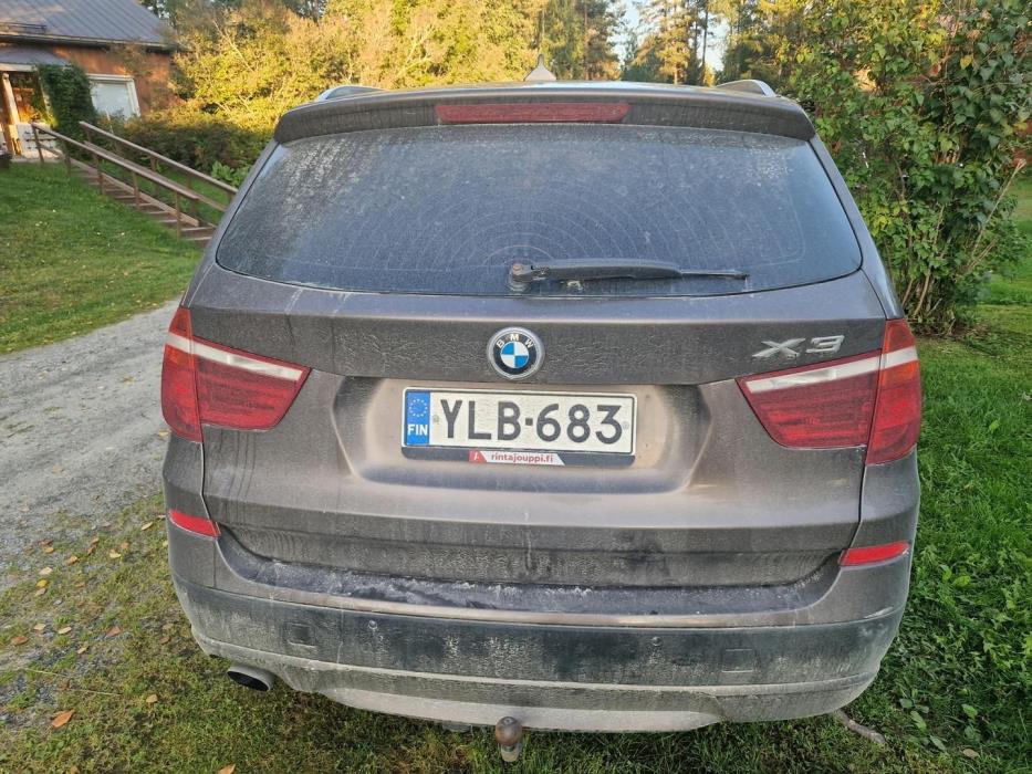 BMW X3 2011