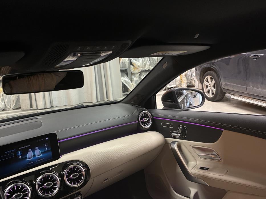 MERCEDES-BENZ A 2019