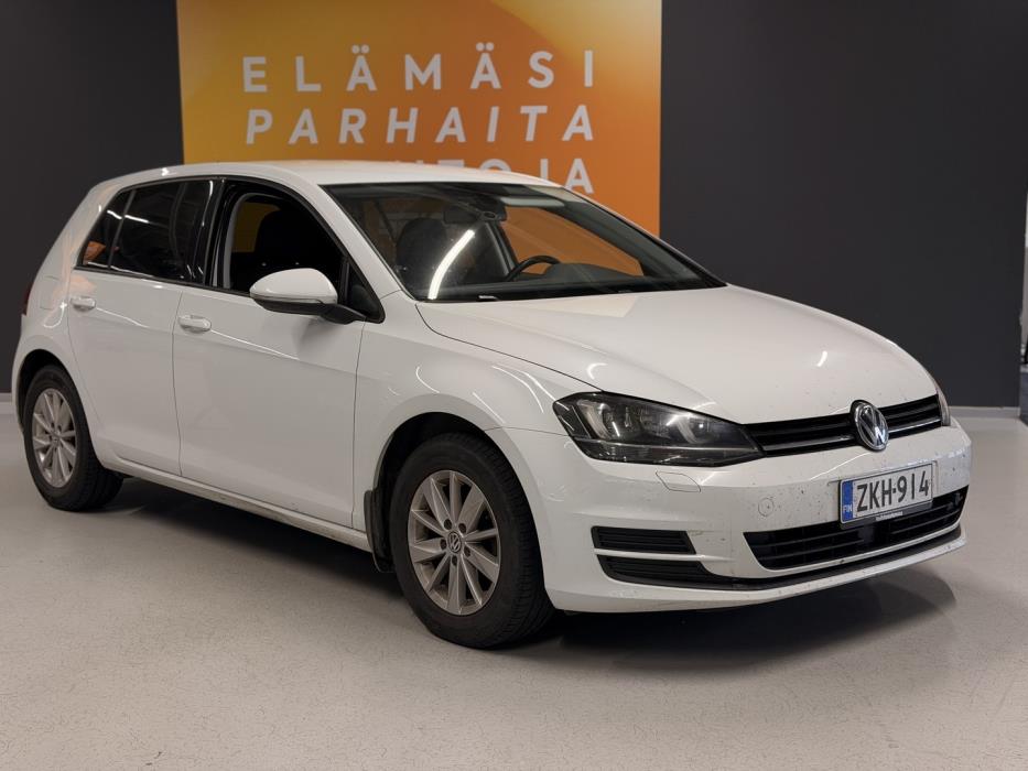VOLKSWAGEN Golf 2014