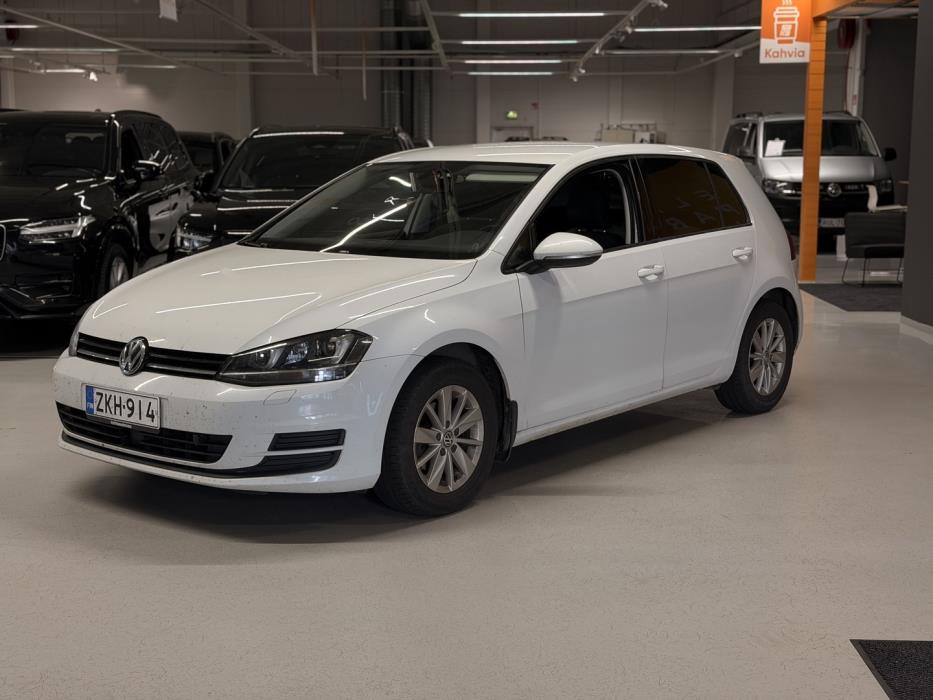 VOLKSWAGEN Golf 2014