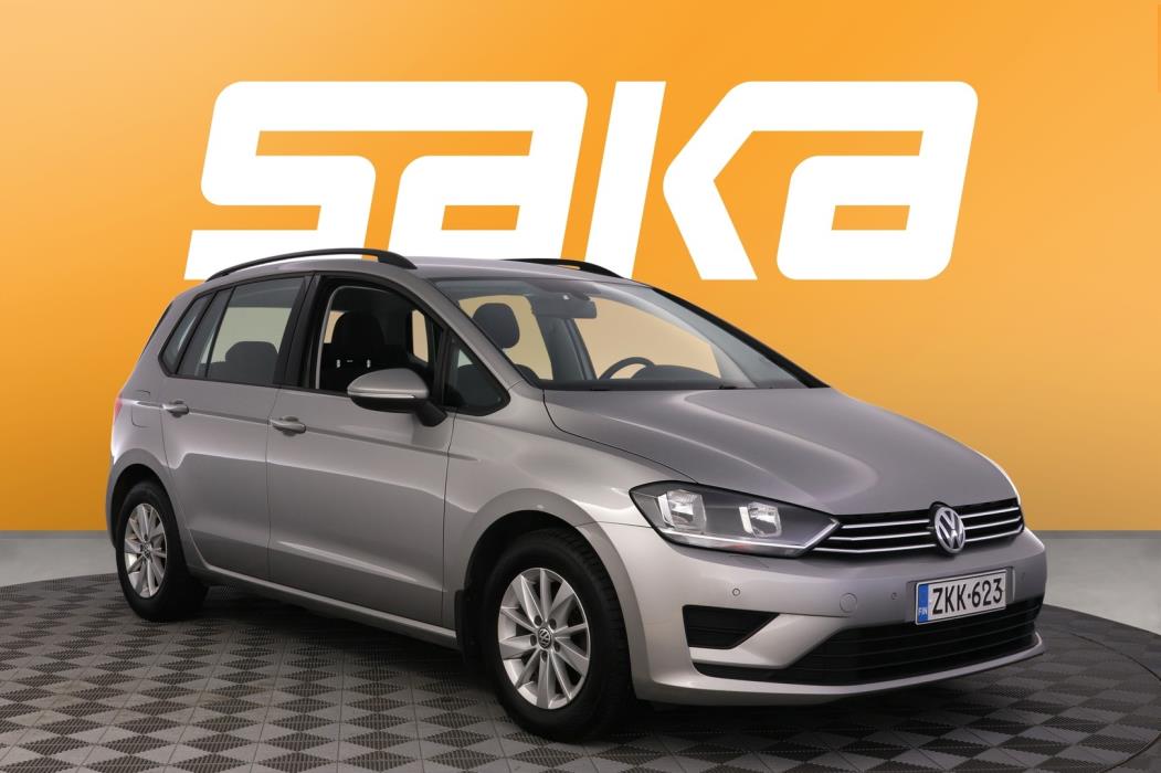 VOLKSWAGEN Golf Sportsvan 2015