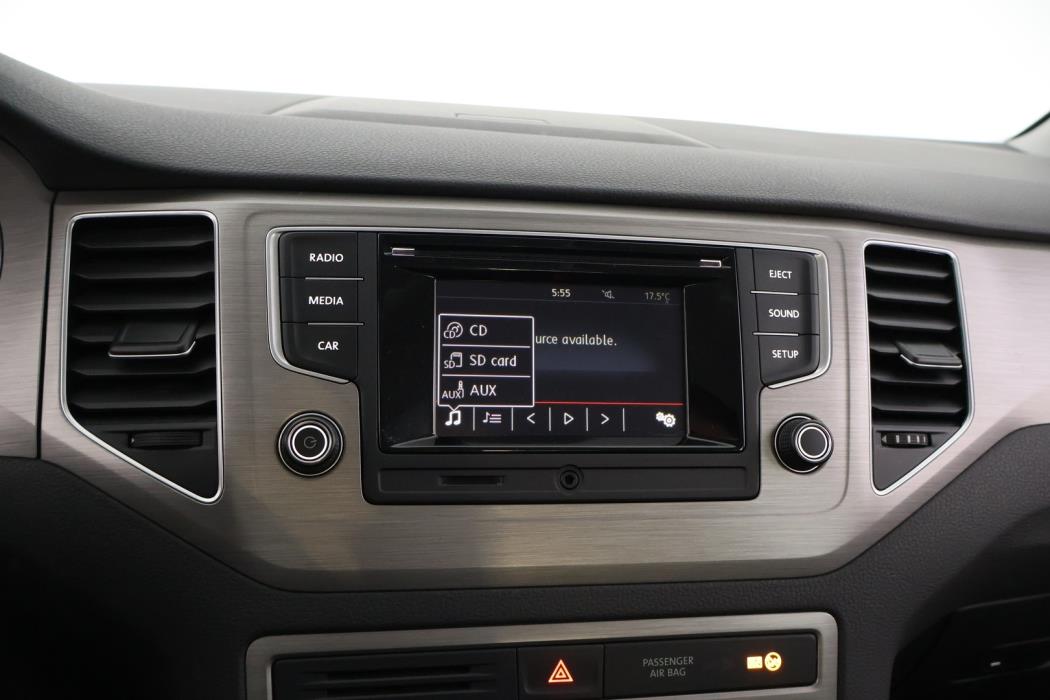 VOLKSWAGEN Golf Sportsvan 2015