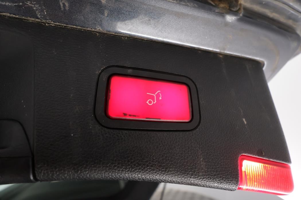 MERCEDES-BENZ E 2010