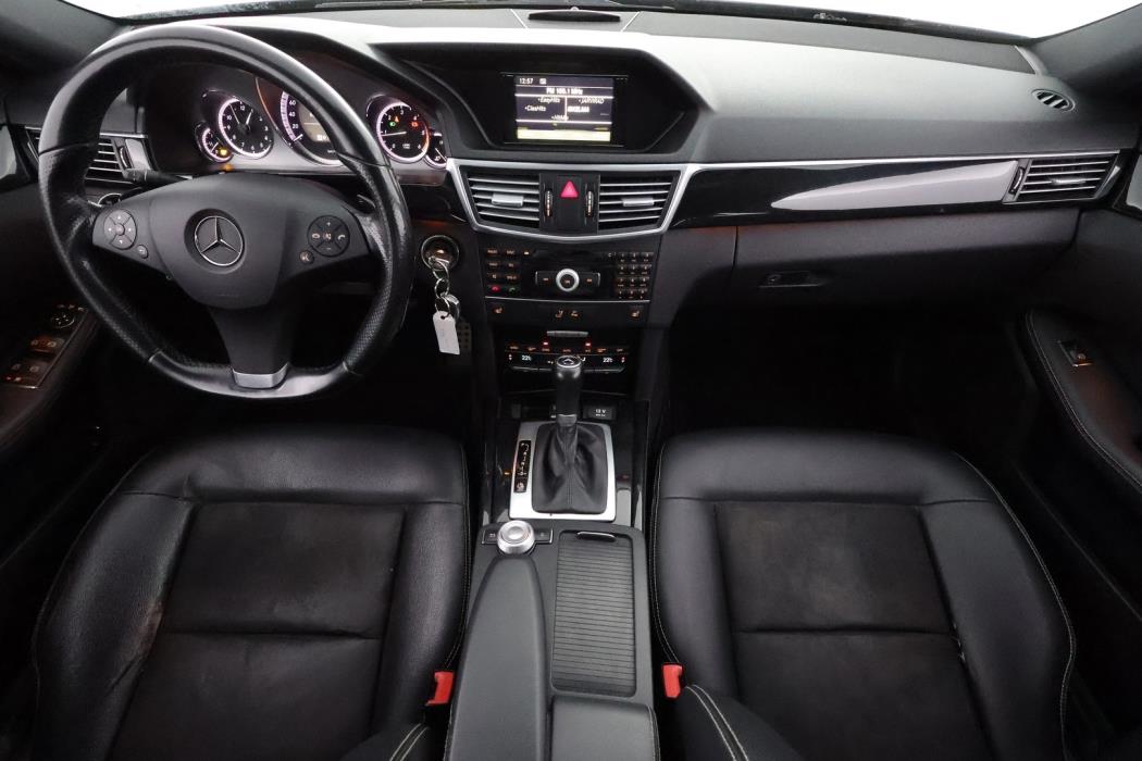 MERCEDES-BENZ E 2010
