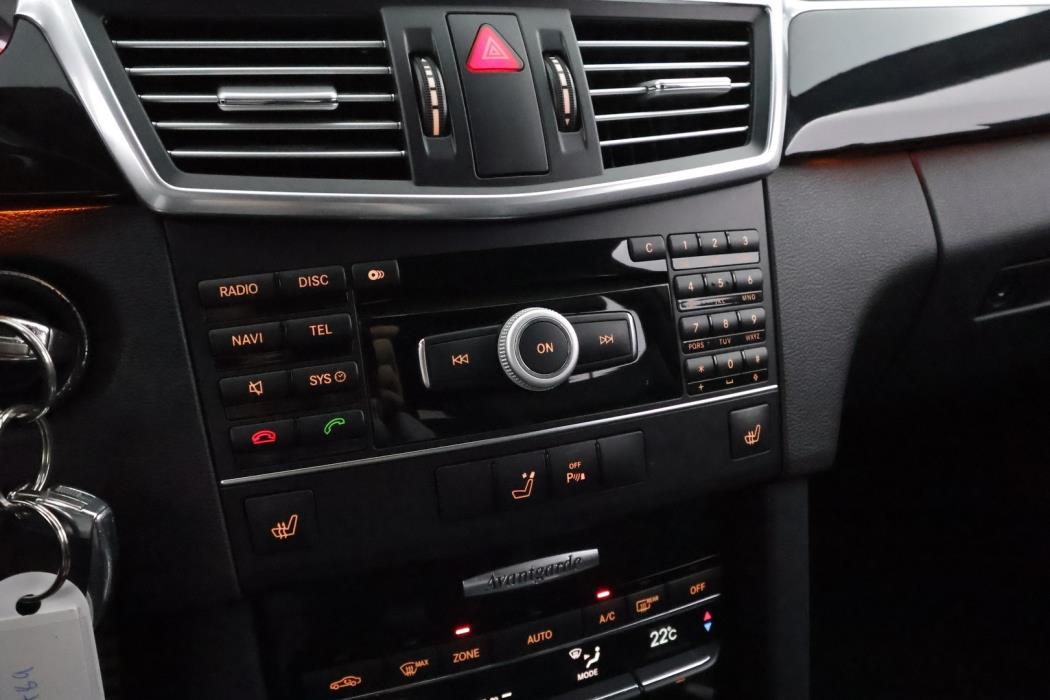 MERCEDES-BENZ E 2010