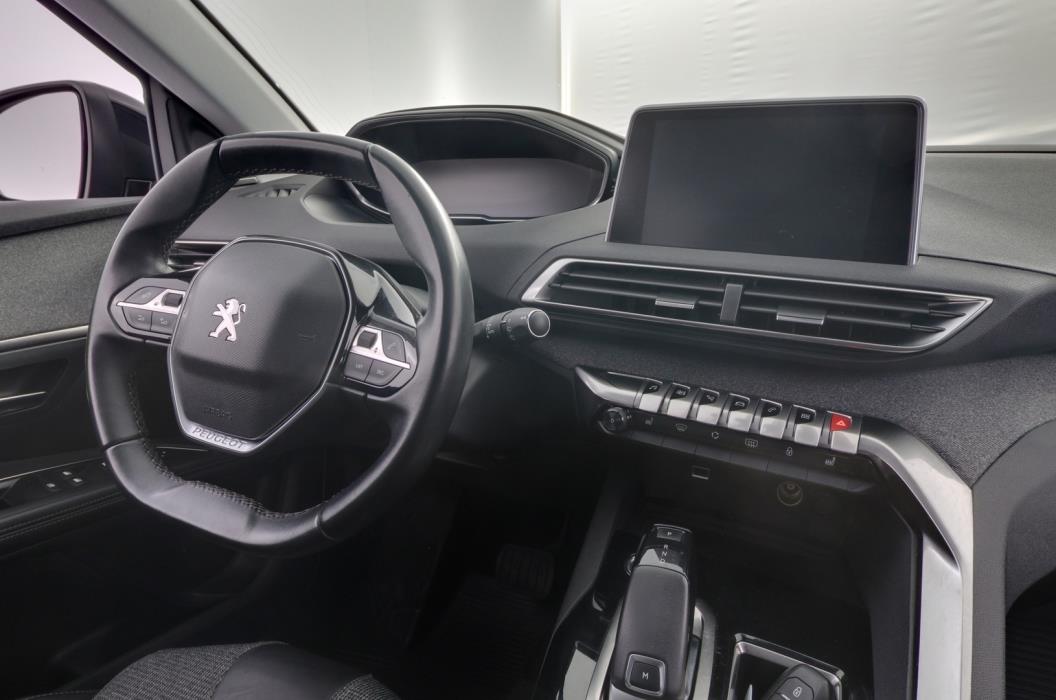 PEUGEOT 5008 2019