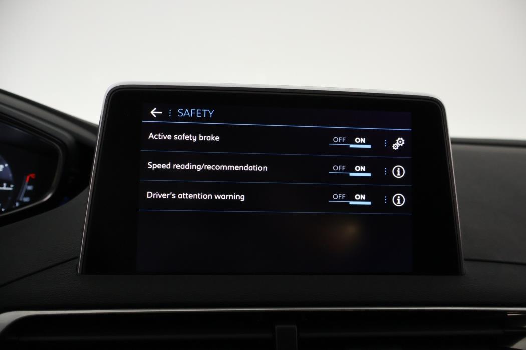 PEUGEOT 5008 2019