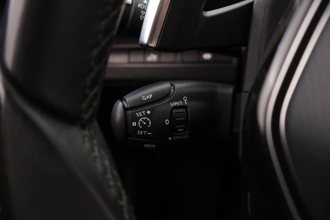 PEUGEOT 5008 2019