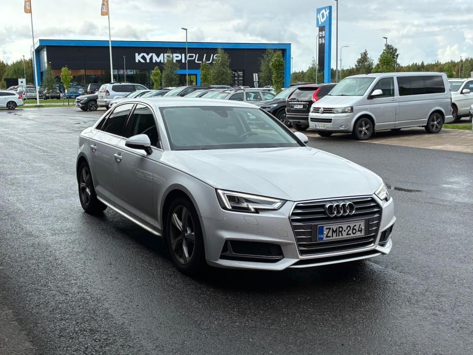 AUDI A4 2019