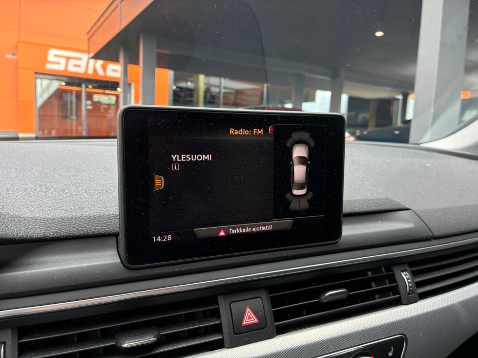 AUDI A4 2019