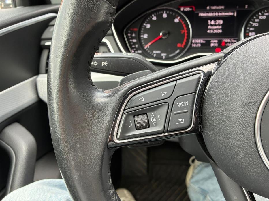 AUDI A4 2019