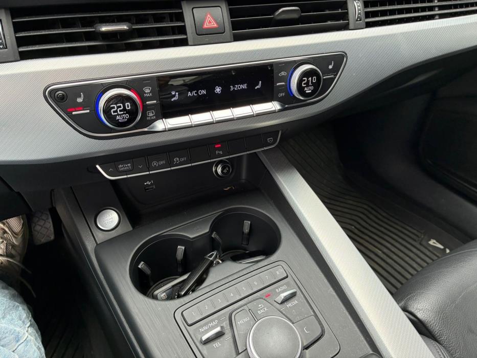 AUDI A4 2019