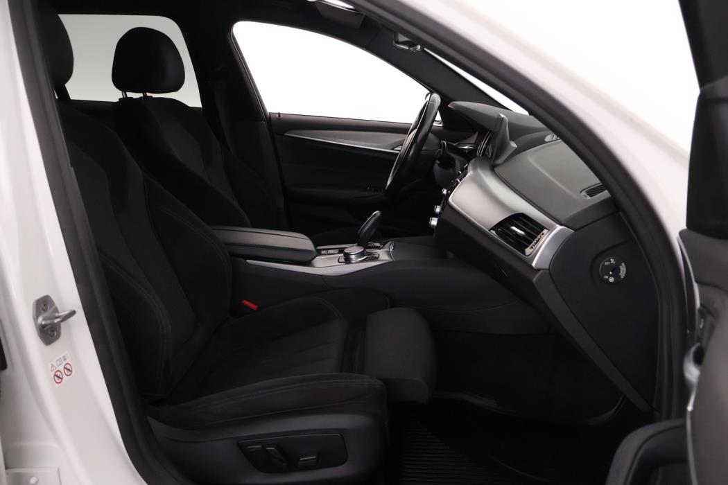 BMW 520 2019