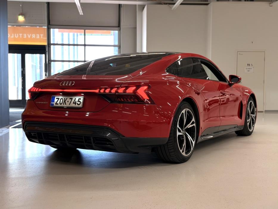 AUDI e-tron GT 2022
