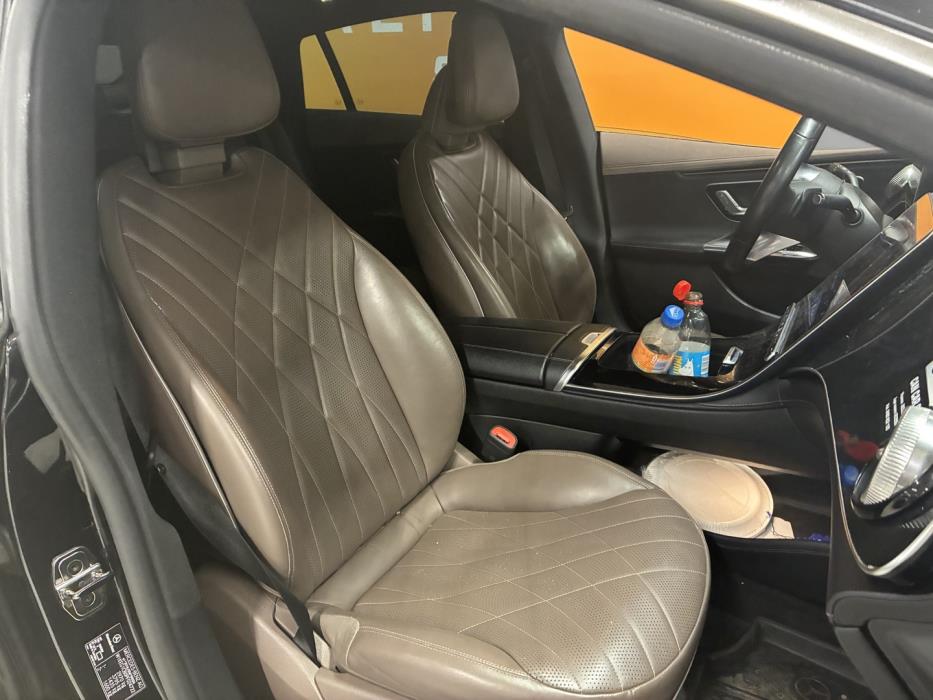 MERCEDES-BENZ EQE 2023