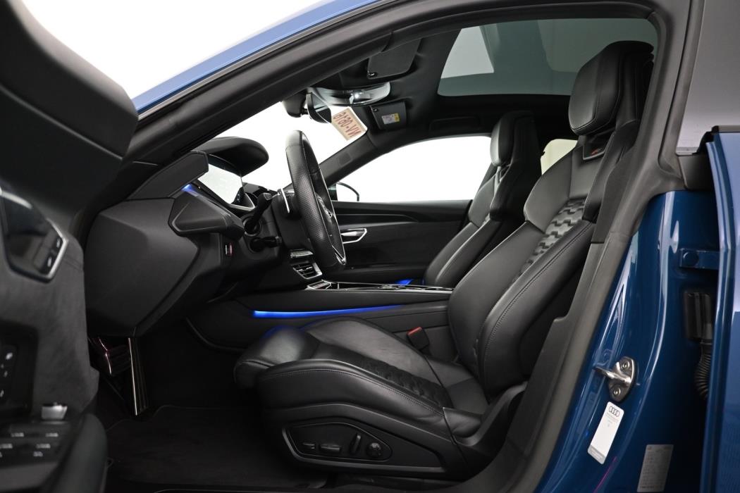 AUDI E-TRON GT RS 2022