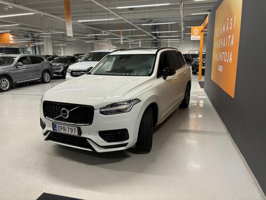 VOLVO XC90 2021