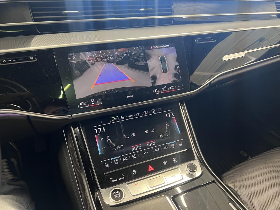 AUDI A8 2023