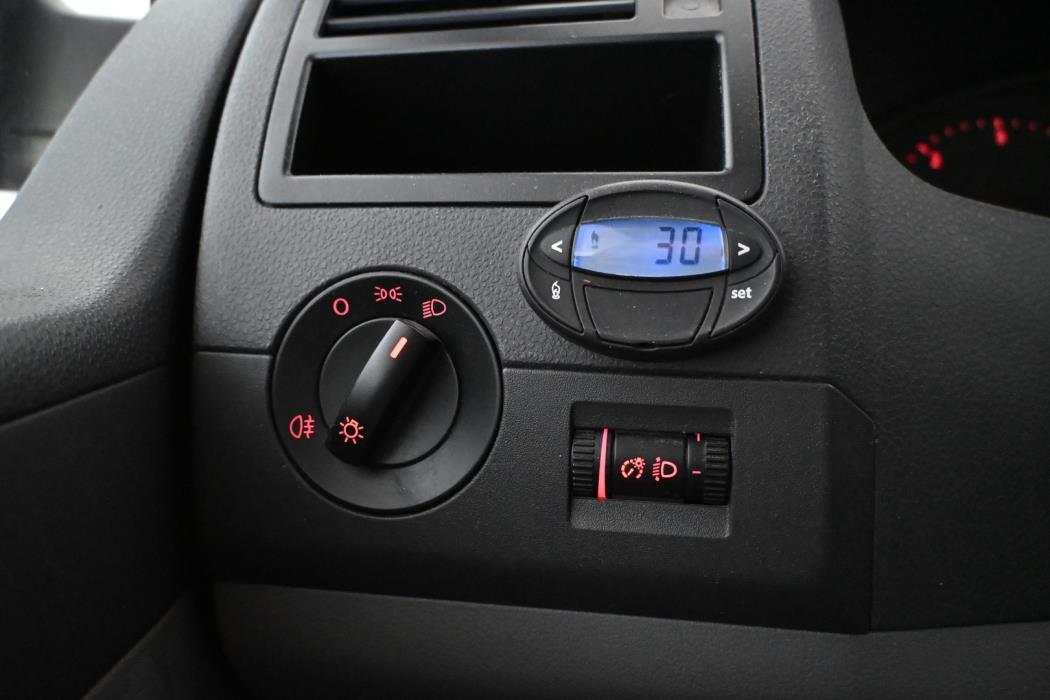 VOLKSWAGEN Transporter 2007