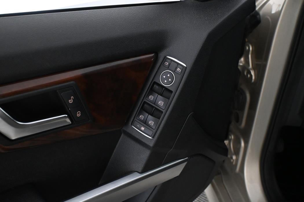 MERCEDES-BENZ GLK 2012