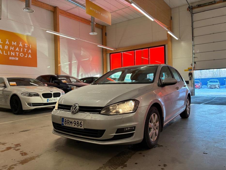 VOLKSWAGEN Golf 2013