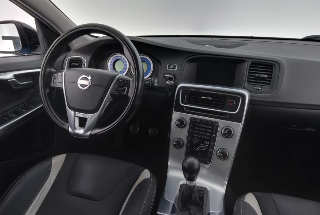 VOLVO V60 2013