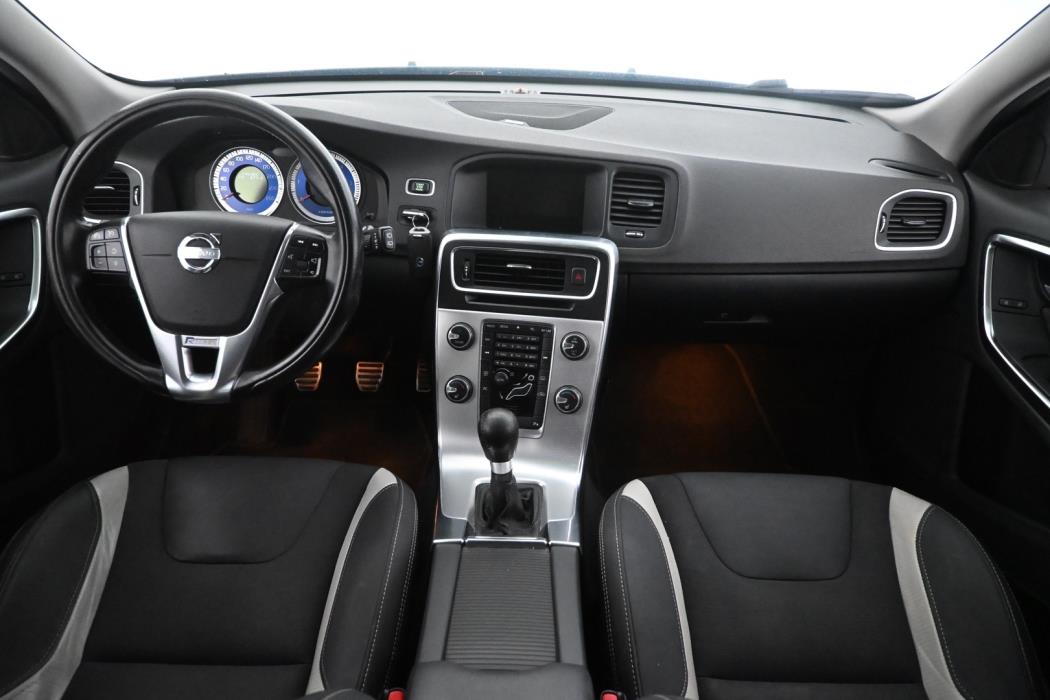 VOLVO V60 2013