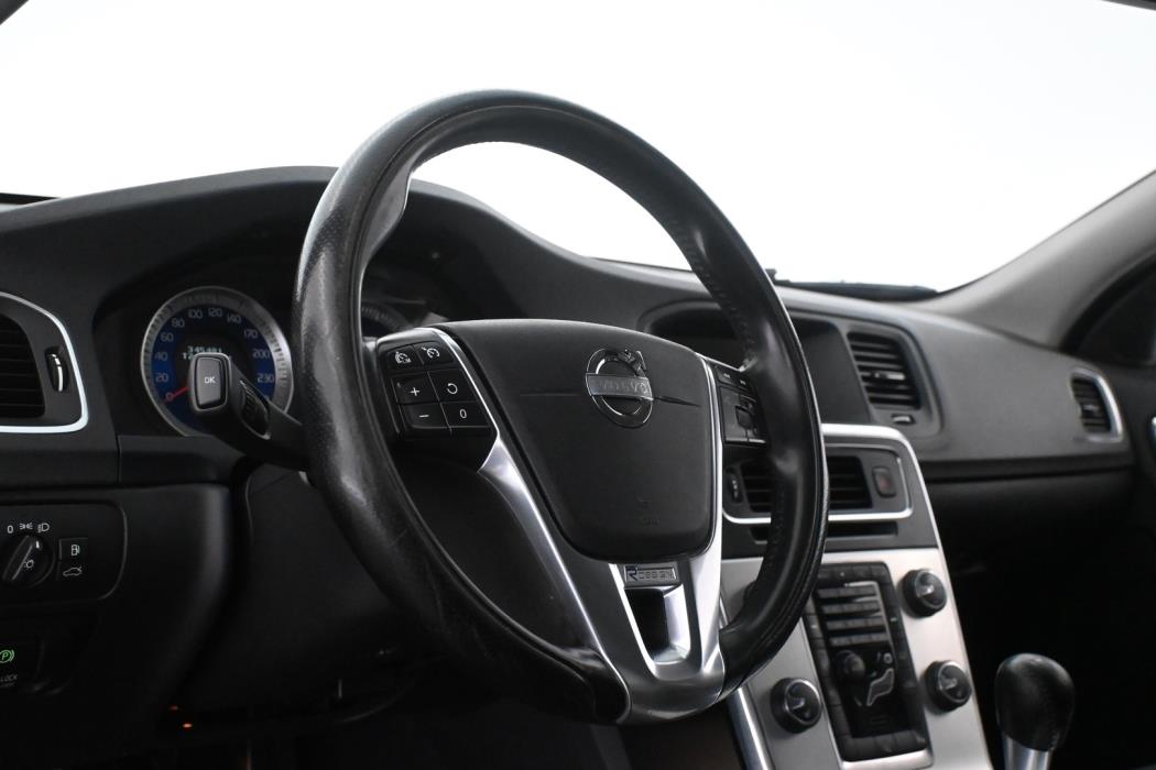 VOLVO V60 2013