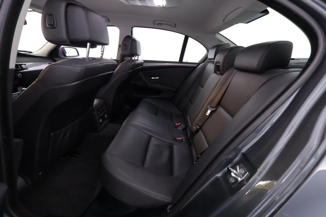 BMW 520 2008