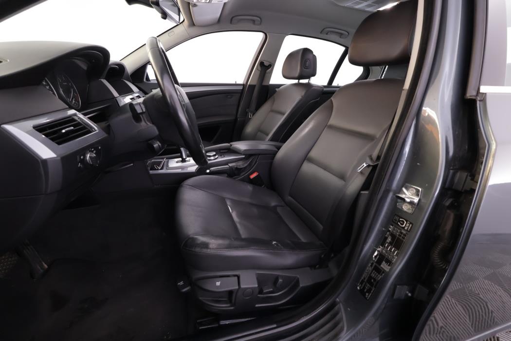 BMW 520 2008