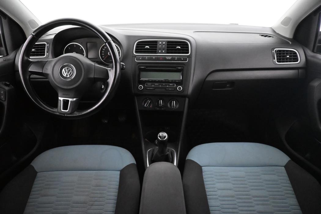 VOLKSWAGEN Polo 2011