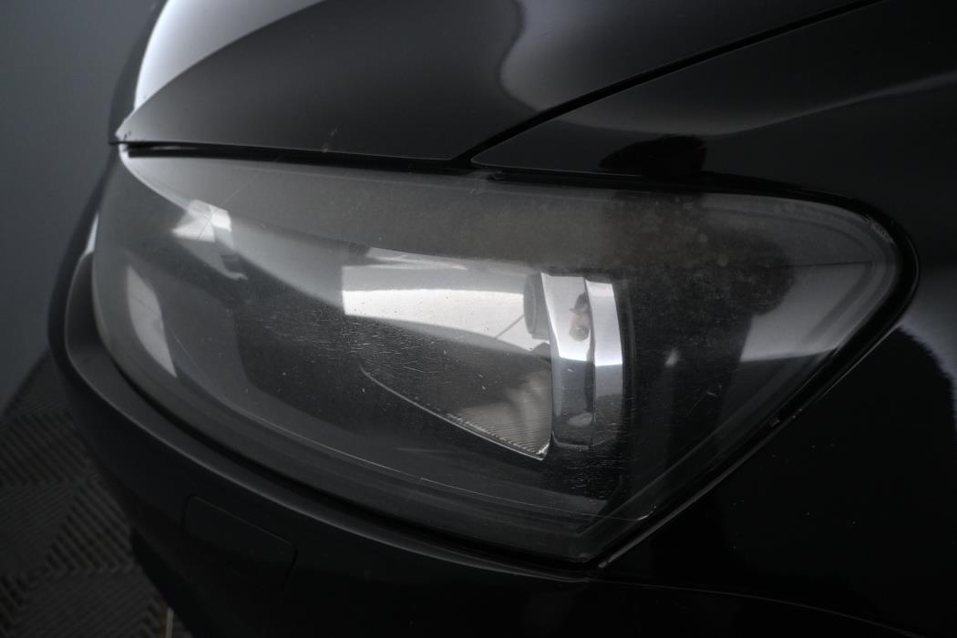 VOLKSWAGEN Polo 2011