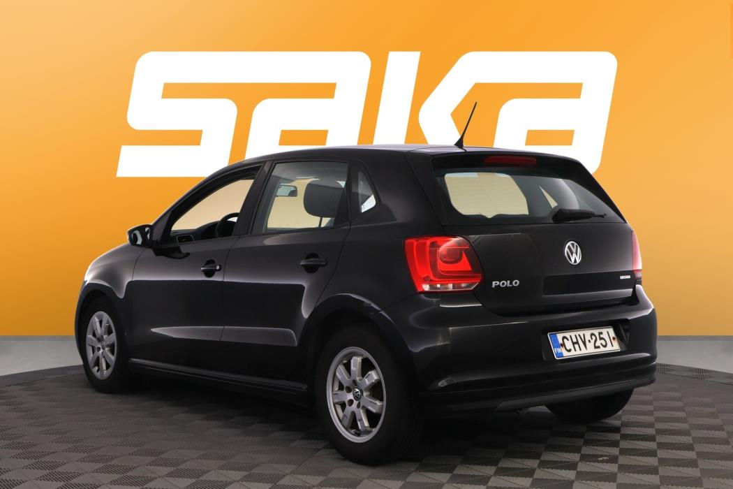 VOLKSWAGEN Polo 2011