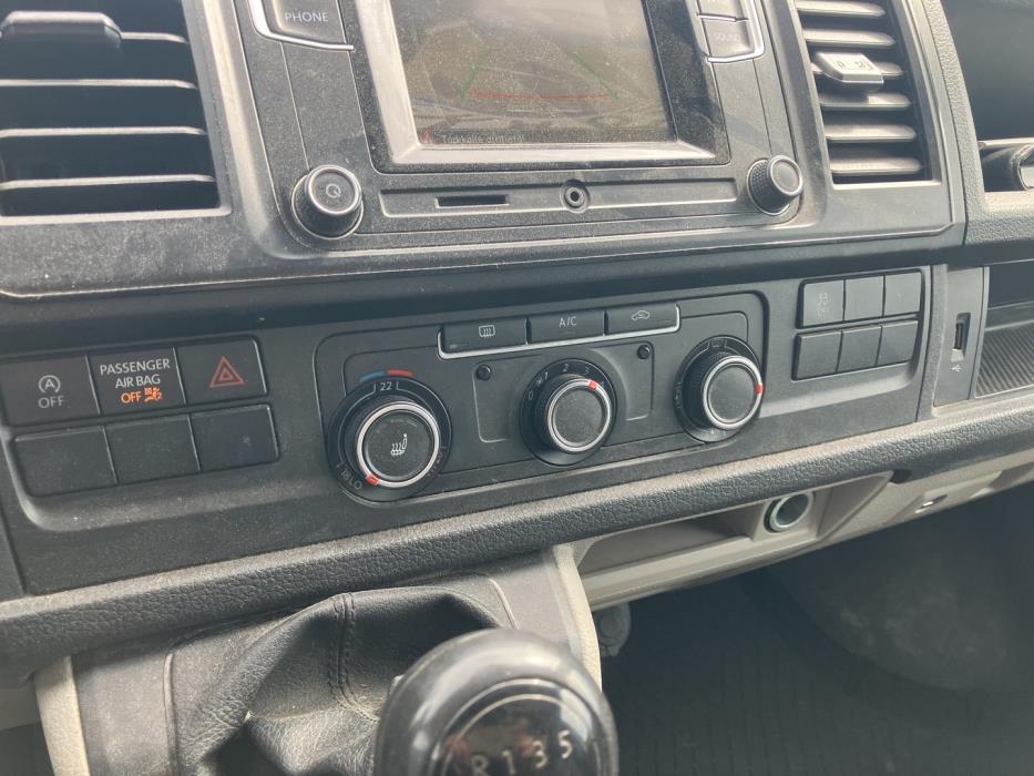 VOLKSWAGEN Transporter 2016