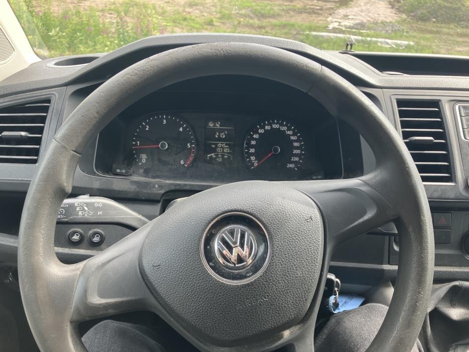VOLKSWAGEN Transporter 2016