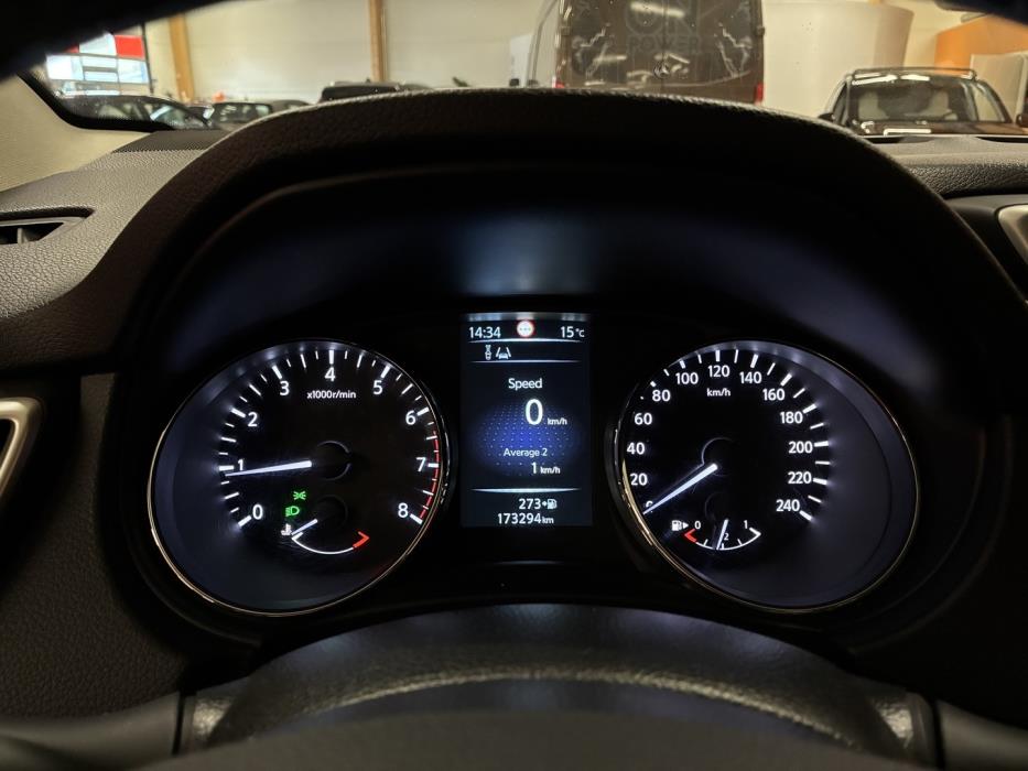 NISSAN Qashqai 2017