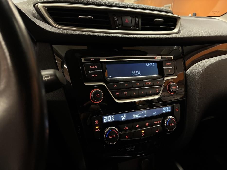 NISSAN Qashqai 2017