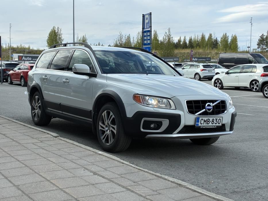 VOLVO XC70 2013