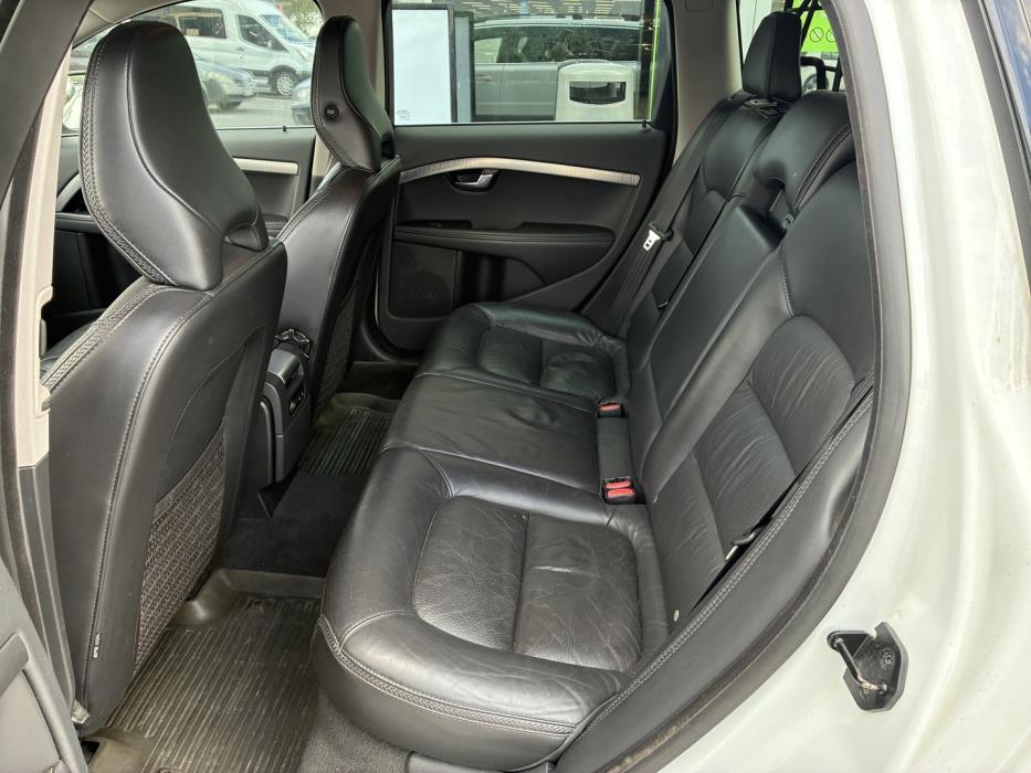 VOLVO XC70 2013