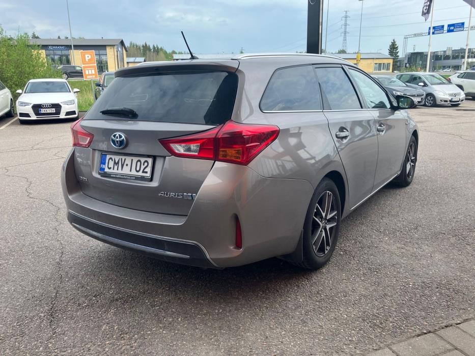 TOYOTA Auris 2014