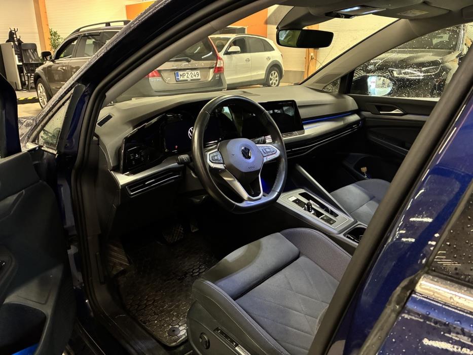 VOLKSWAGEN Golf 2020