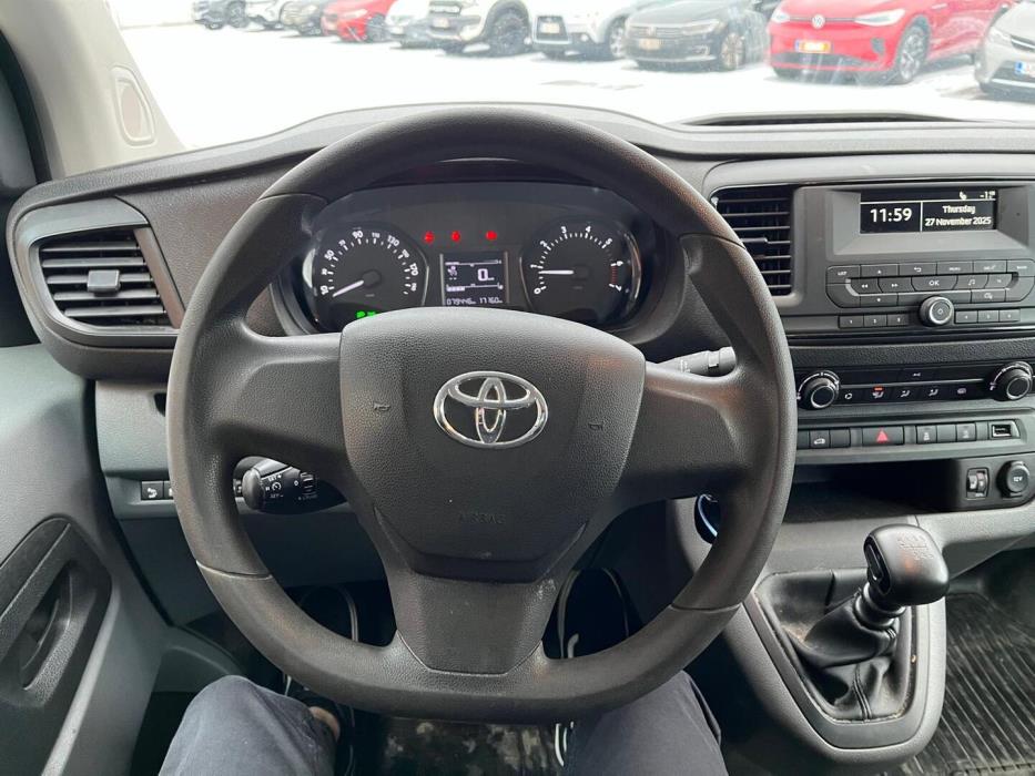 TOYOTA Proace 2020