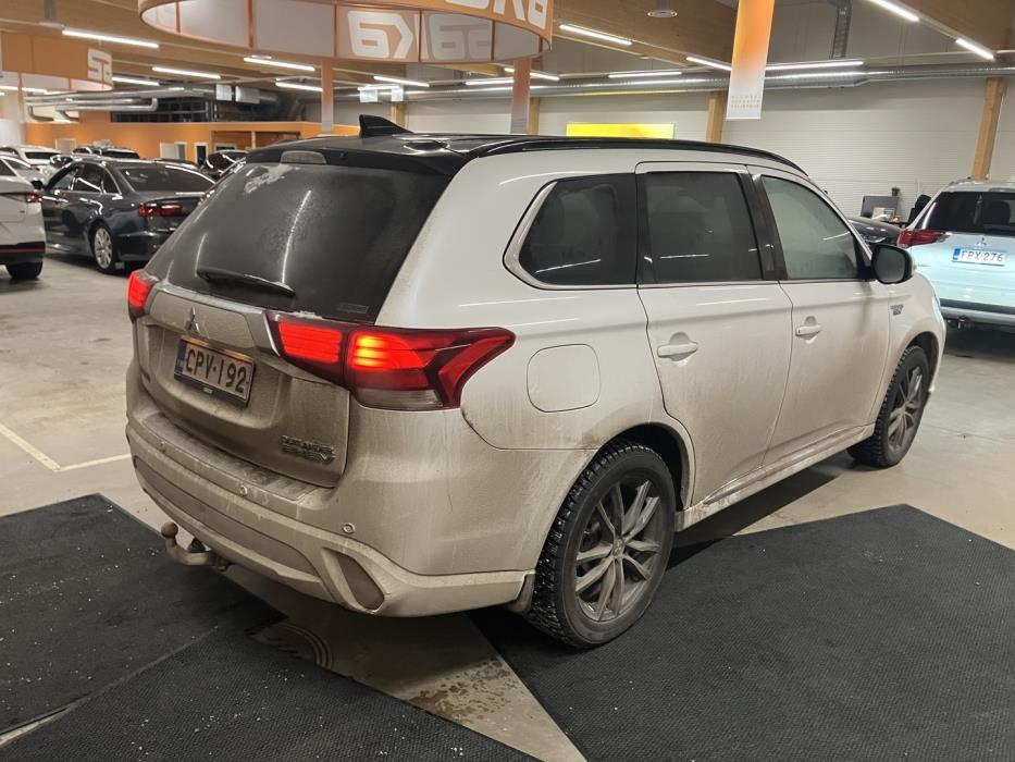 MITSUBISHI OUTLANDER PHEV 2018