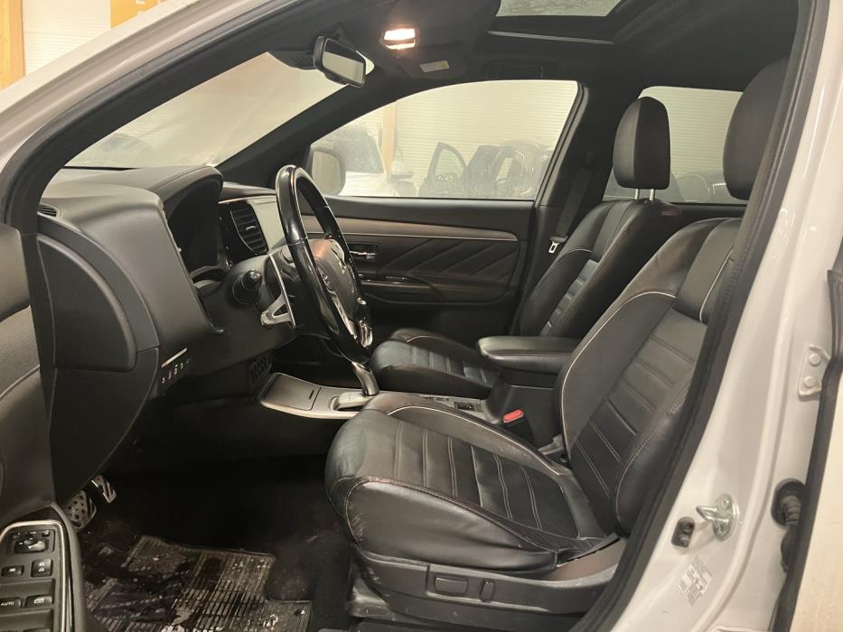 MITSUBISHI OUTLANDER PHEV 2018