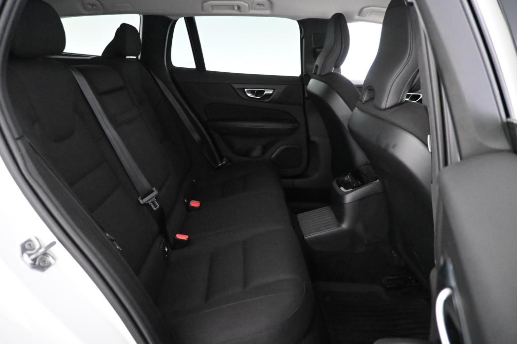 VOLVO V60 2020