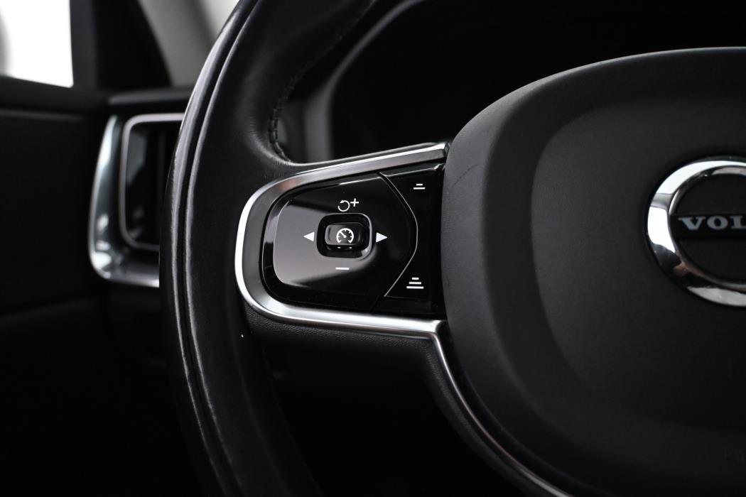 VOLVO V60 2020