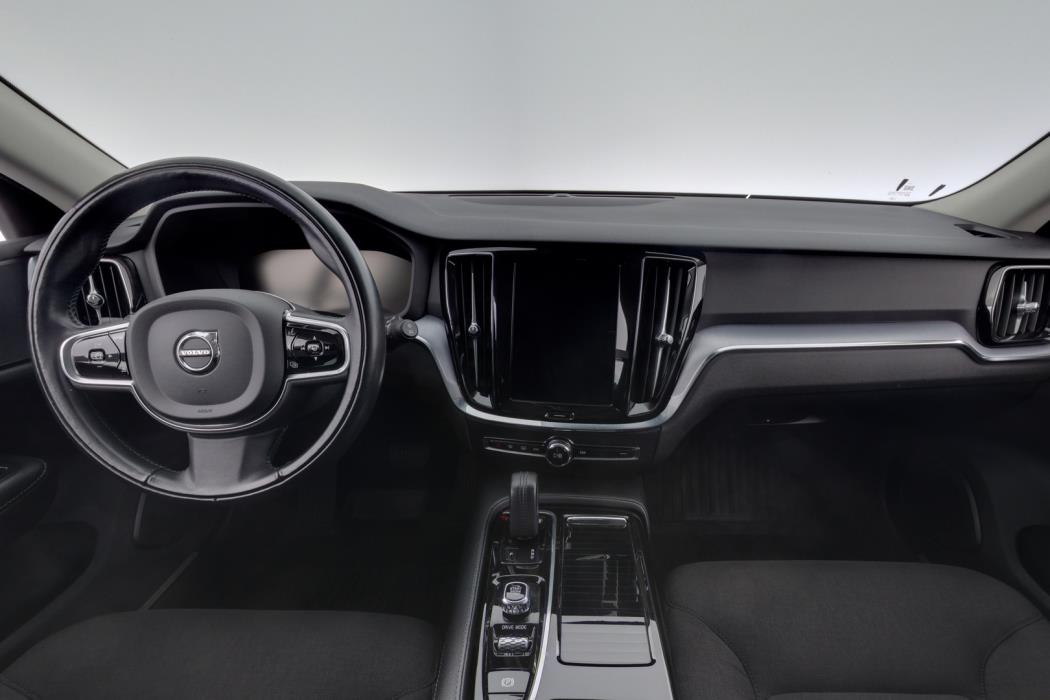 VOLVO V60 2020