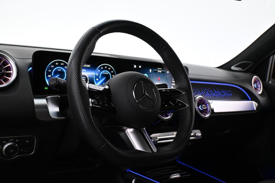MERCEDES-BENZ EQB 2025