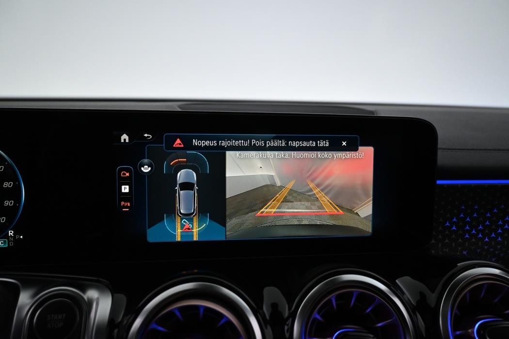 MERCEDES-BENZ EQB 2025