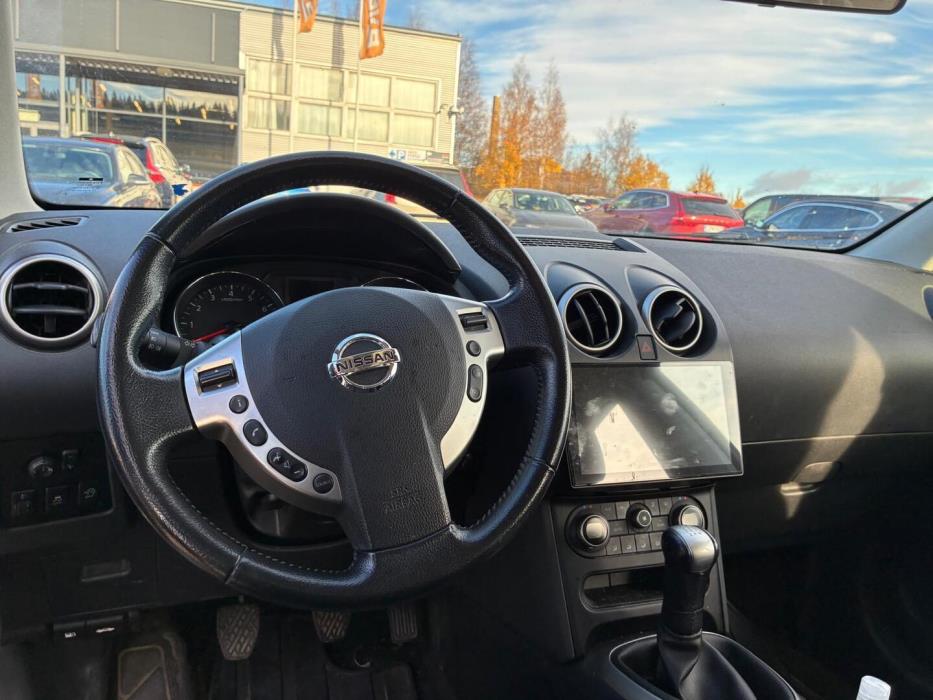 NISSAN Qashqai 2011
